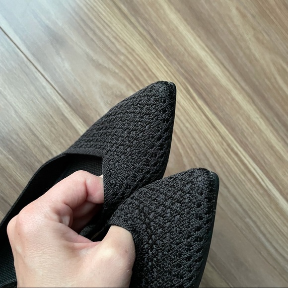 Rothy’s Black Honeycomb Point Flats Size 8 - Picture 4 of 12